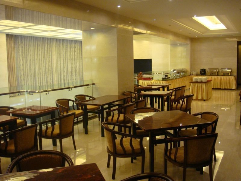 Pujiang EXPO Hotel Restaurant