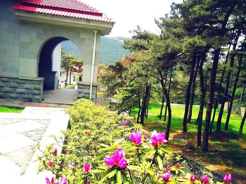 Lushan Beidouxing Holiday Hotel Over view