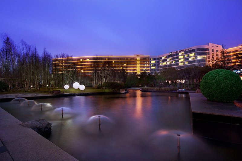 Wyndham Grand Qingdao Over view