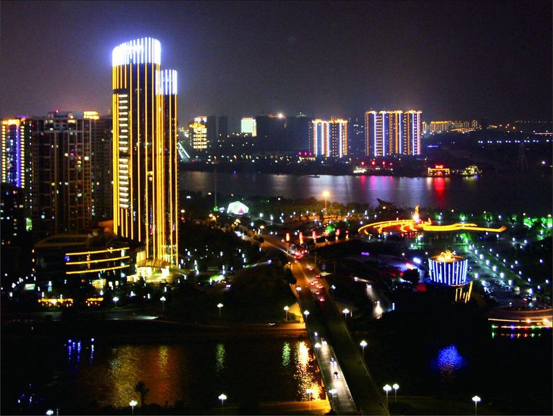 Pullman Linyi Lushang Over view