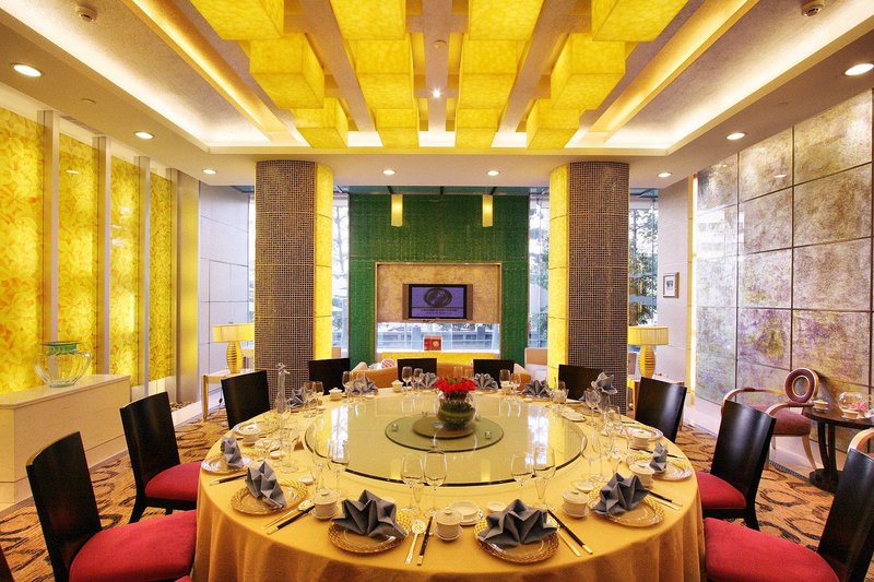 Luxemon Xinjiang Yindu hotelRestaurant