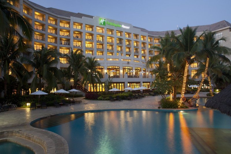 Holiday Inn Resort Sanya Bay Over view