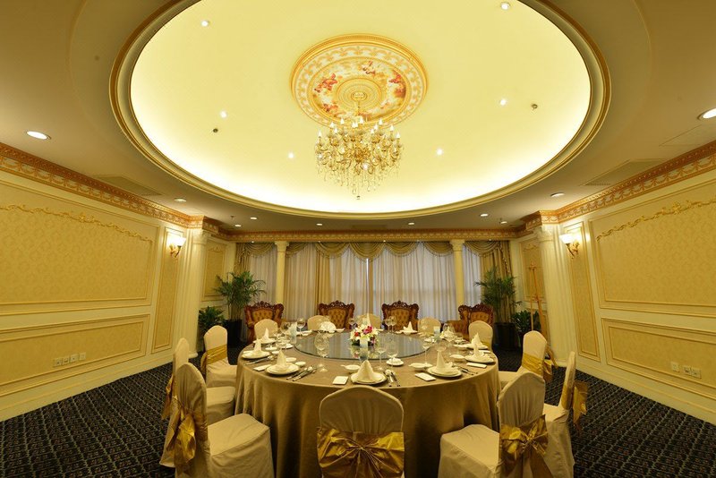 Luxemon HotelRestaurant