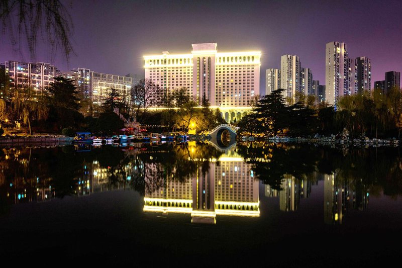 Huayang Plaza Hotel Over view