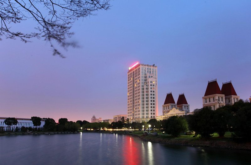 Vienna International Hotel (Shanghai Songjiang) Over view