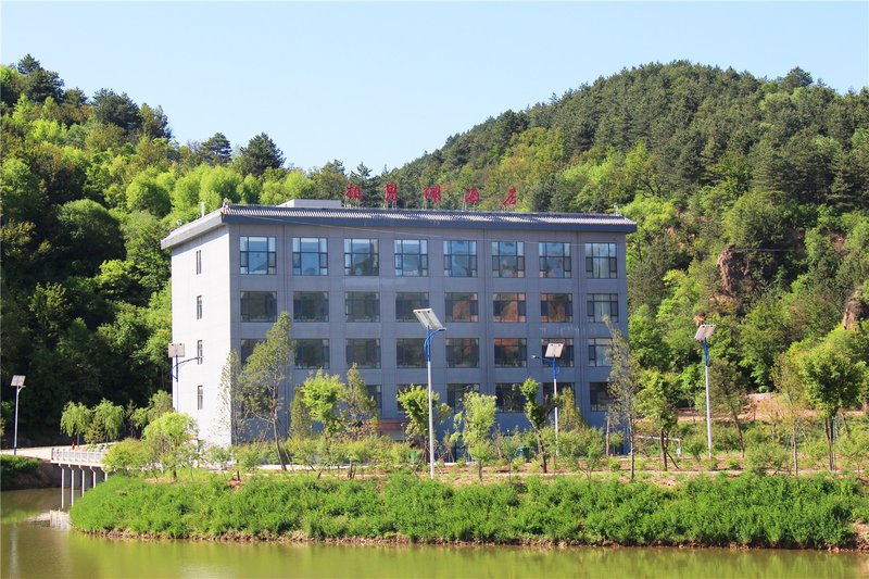 Acacia lake hotelOver view