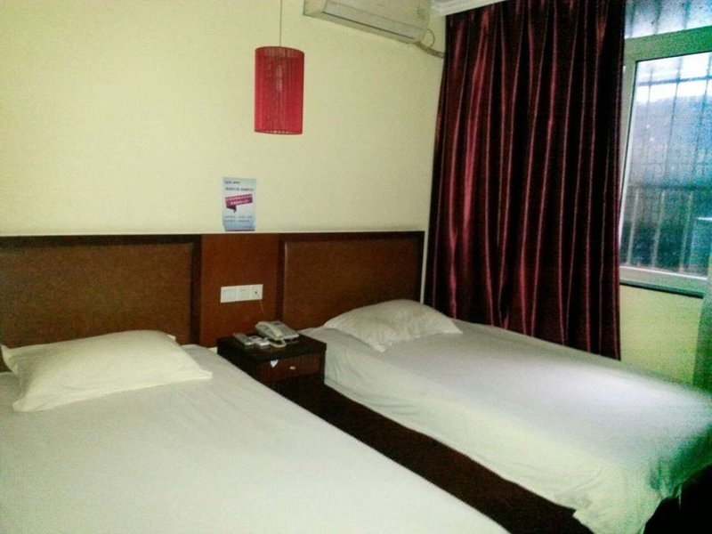 Hening Hotle Guest Room