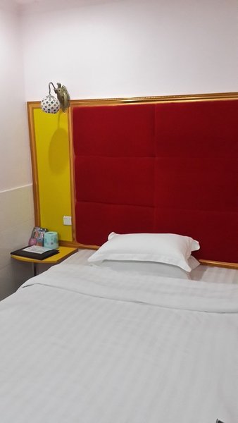 Yitong Hostel Guest Room