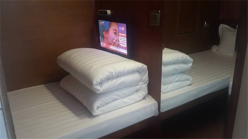 Xianyang space capsule hotel 客房