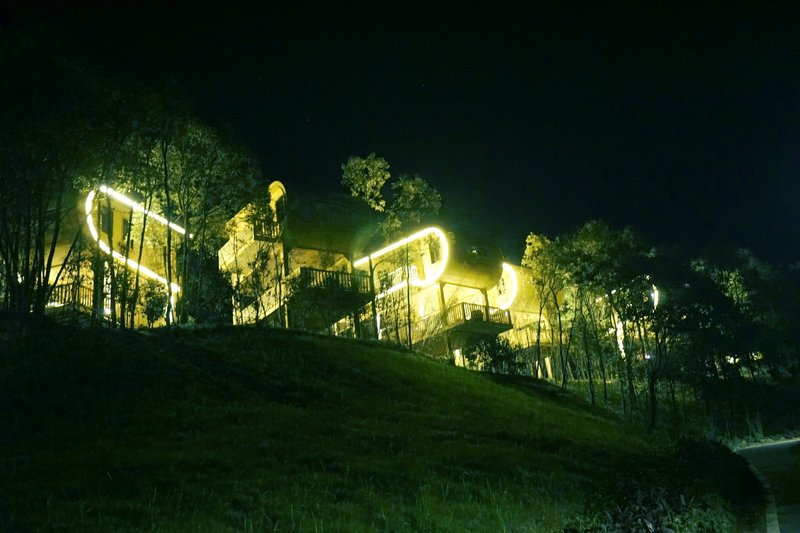 star log cabin Hotel Over view