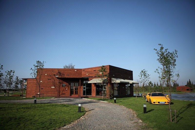 Zhouzhuang Oasis Ecological Leisure Farm Over view