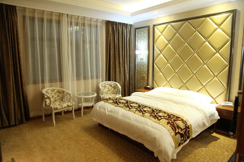 Crowne Holiday HotelGuest Room