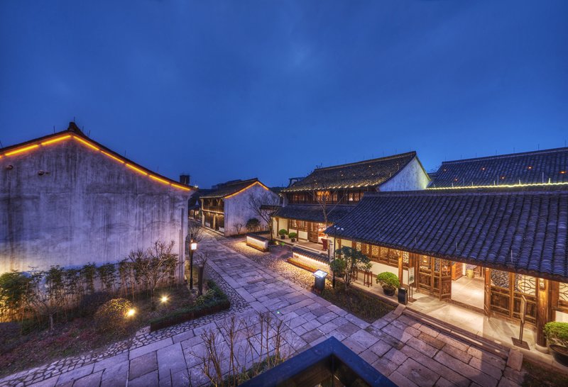 Haining Yanguan Ancient City Kaiyuan Manju Hotel Over view