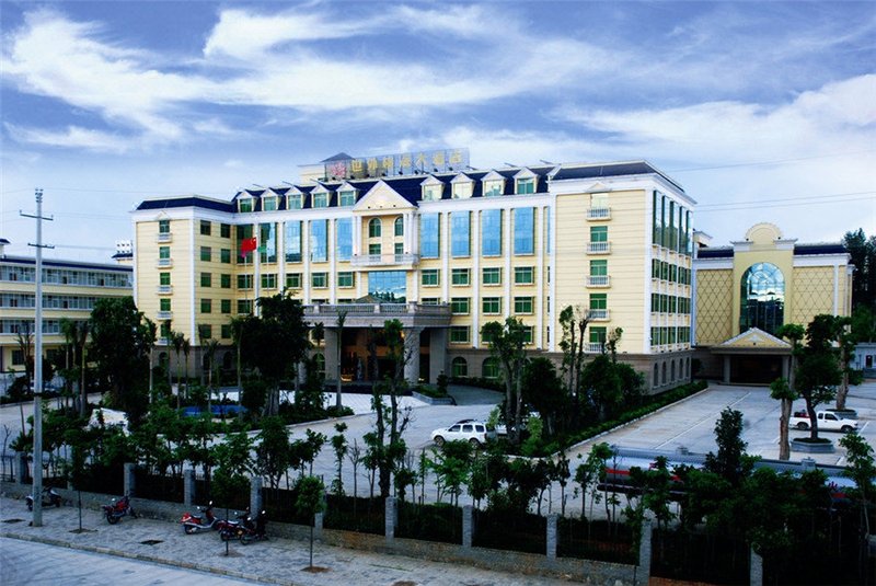 Shiwai Taoyuan Hotel Over view
