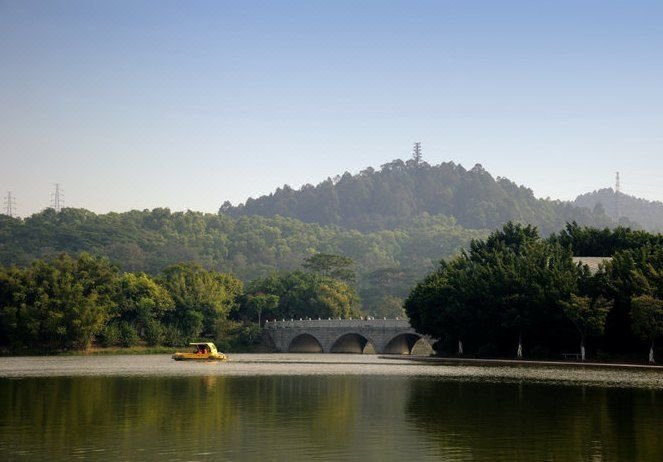 Yihuwan Apartment Hotel周边景点