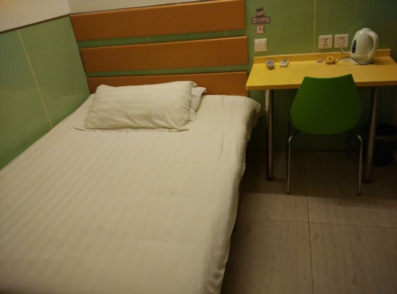 99 Inn Shanghai Jinshan Chengshishatan Branch Guest Room