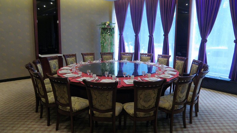 luoyangluhunlvyoudujiacun Restaurant