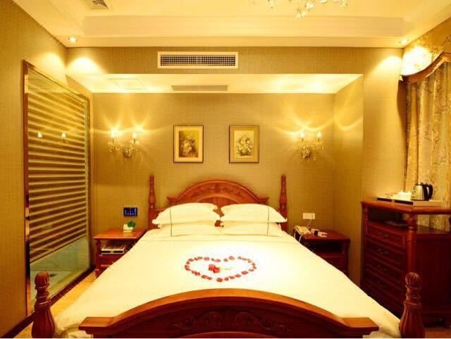 Zuanshi Theme Hotel Guest Room