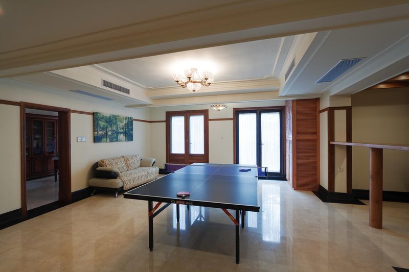 Lanpai Villa Home Party Hotel (Shanghai Thames Town) 休闲