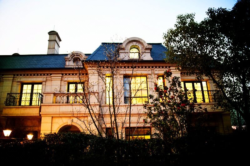 Lanpai Home Party Hotel (Shanghai Yintao Golf)Over view