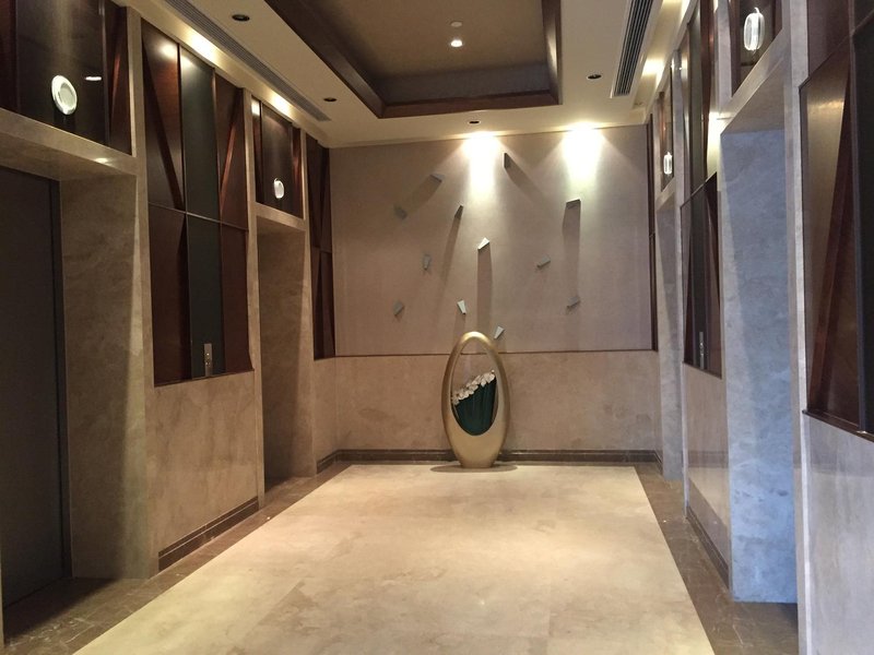 TonyHouseHotel public area