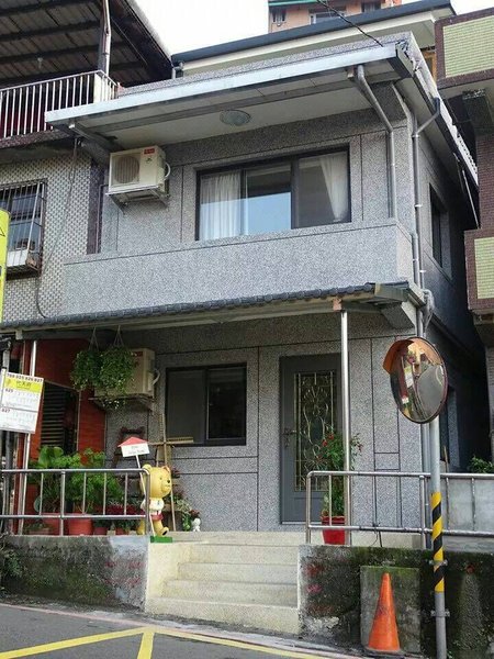 EZ Lodge HostelOver view