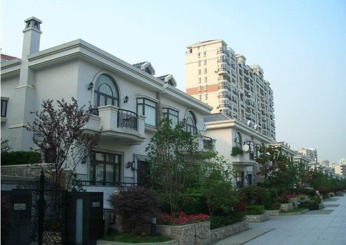 Lanpai Home Party Hotel (Shanghai Hongqiao Golf) Over view