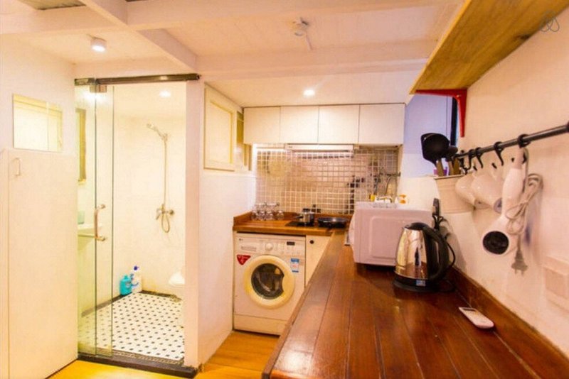 Shanghai Kangping Road Garden HouseGuest Room