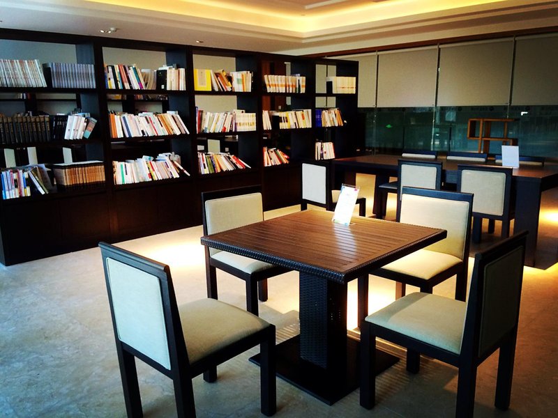 Clear water bay green city bird of paradise resort house sanya休闲