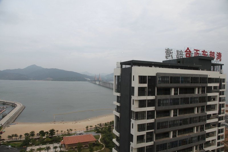 Haiyang Zhixing Hotel (Huidong Hezheng East Bay) Over view