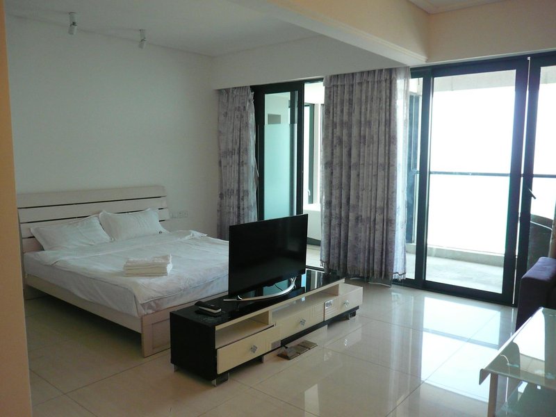 The north beibu bay seaview apartment number one romantic tripGuest Room