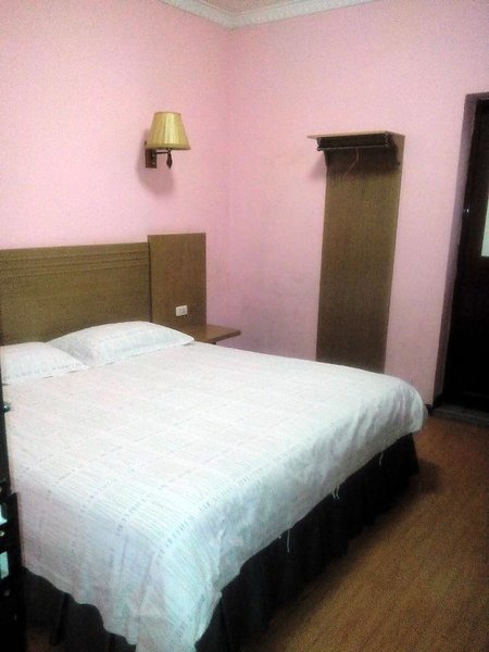 Handu Express Hotel Guest Room