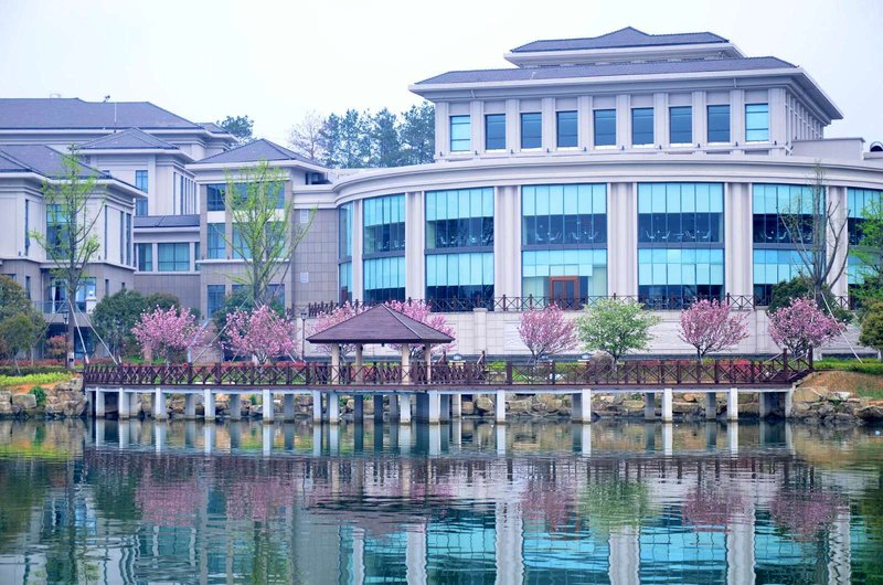 New Century Resort Siming Lake Yuyao Over view