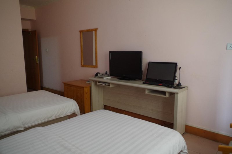 Urumqi Home Hotel Guest Room