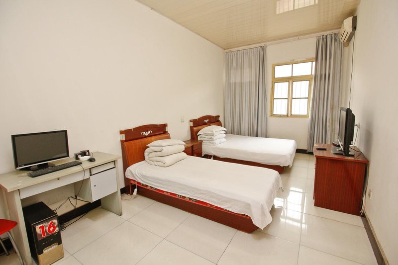 Everest Hostel Guest Room