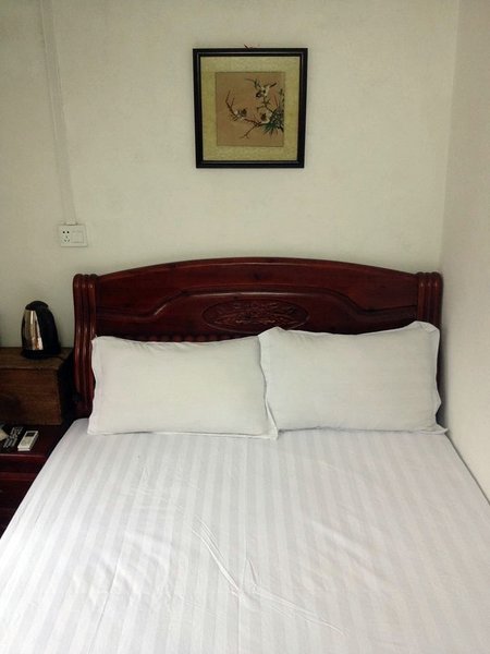 Huang Yao Lin drunk inn Guest Room