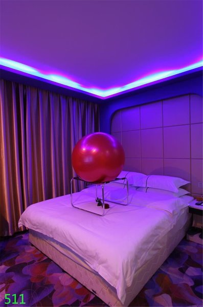 Xinyang Apple Theme Hotel Guest Room