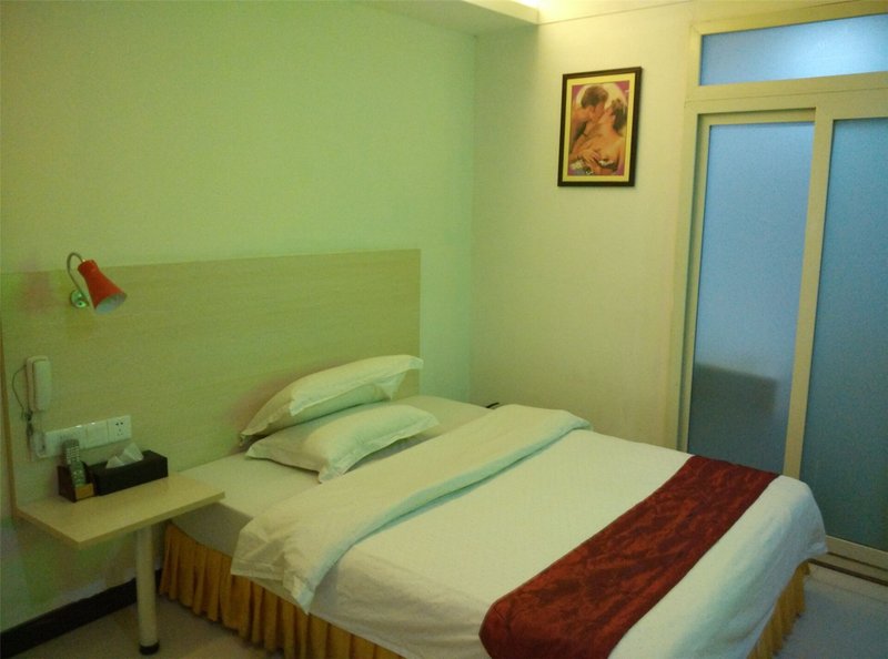 Huadu Hotel Guest Room