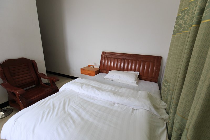 Phoenix hotel guests Guest Room