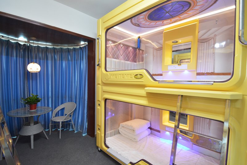 Huanggong Capsule International Chain Hotel Guest Room