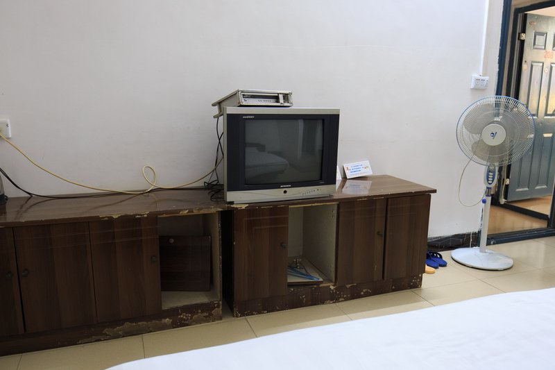 Chippac hotel guests Guest Room