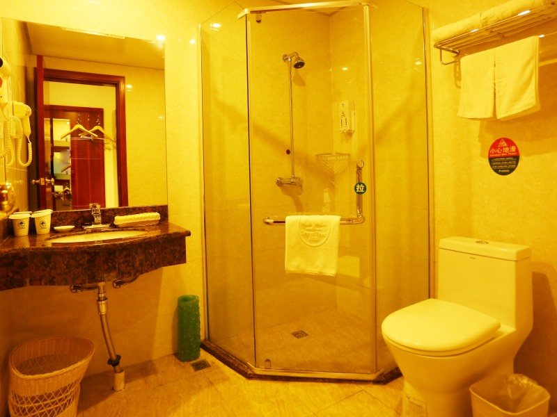 格林豪泰(安庆光彩大市场客运中心站商务酒店