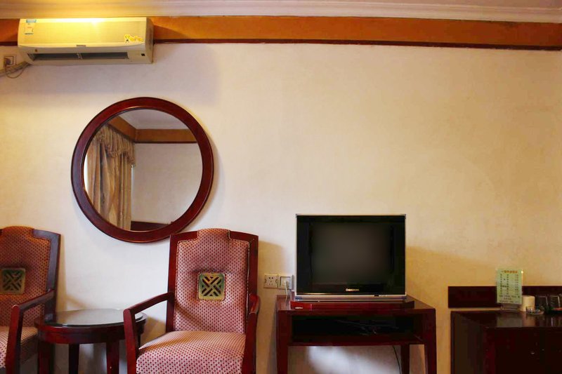 Baojiang Yingbin Hotel Guest Room