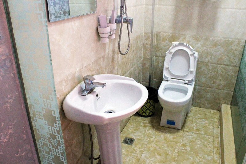 Hong Ri Hotel Guest Room