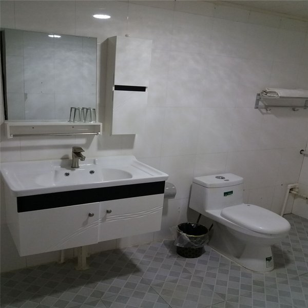 juxinshangwubinguan 客房