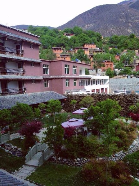 Tiandi Jixiang Garden Hotel Over view