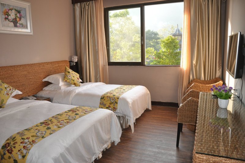 Guilin Lipu Fengyu Yanshan Resort Guest Room