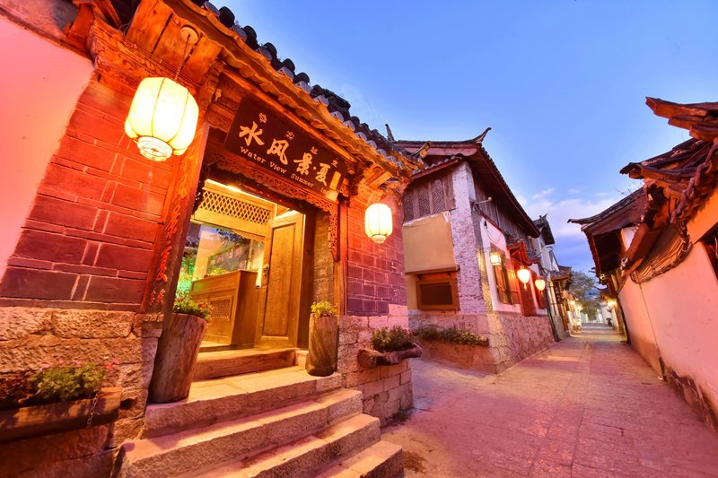 Lijiang Shuifengjingxia Inn Over view