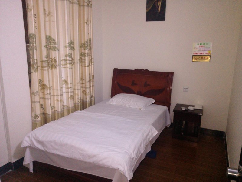Chongzuo YouYuan Hotel Guest Room