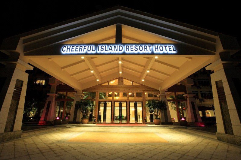 Cheeful Island Resort Hotel Over view